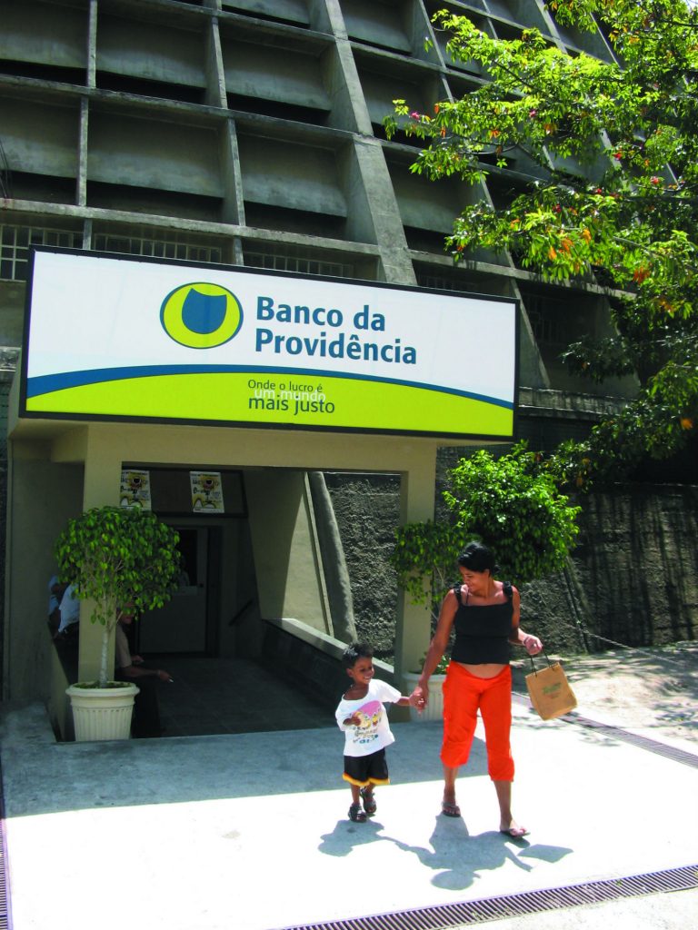 O atendimento a famílias está entre as prioridades do Banco da Providência