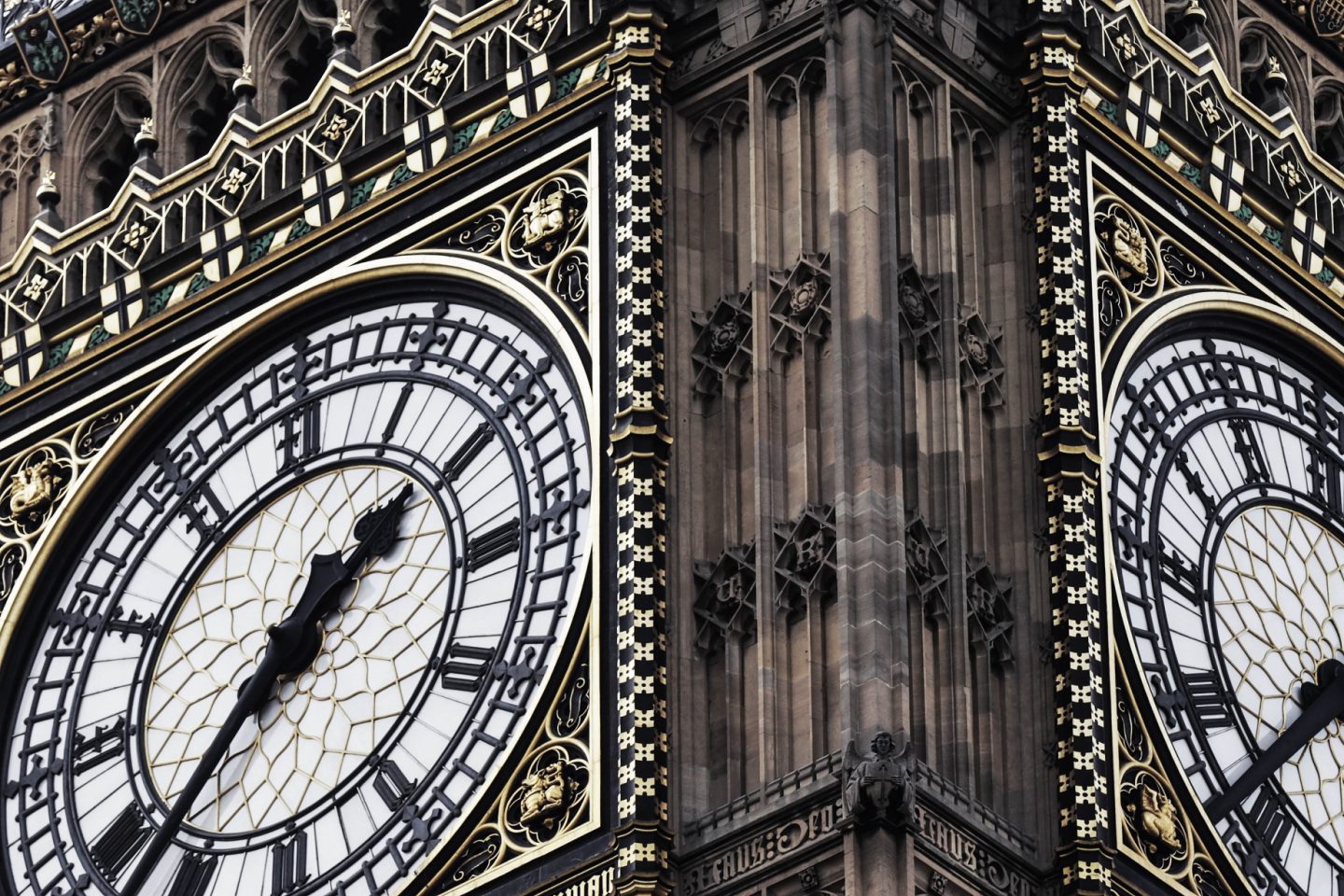 O tempo passa e ninguém é capaz de dizer, com precisão, se o Reino Unido continuará ou não na União Europeia. O plebiscito do dia 23 é considerado a mais importante votação das últimas gerações