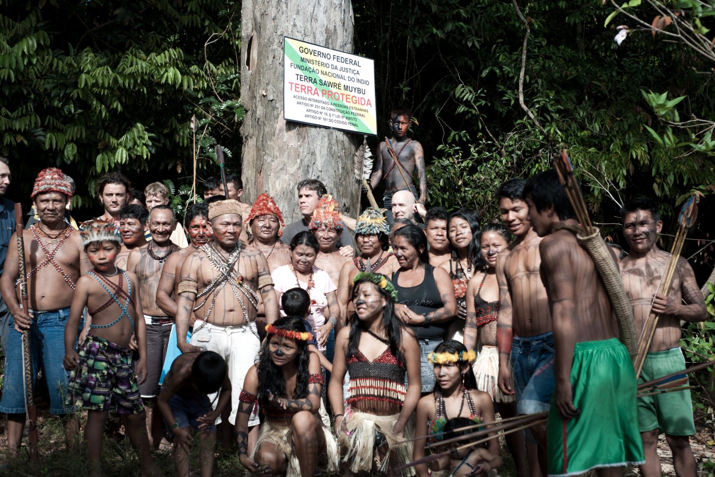 Manifestação dos Mundurukus contra a hidrelétrica de Tapajós. Foto GreenpeaceManifestação dos Mundurukus contra a hidrelétrica de Tapajós. Foto GreenpeaceManifestação dos Mundurukus contra a hidrelétrica de Tapajós. Foto GreenpeaceManifestação dos Mundurukus contra a hidrelétrica de Tapajós. Foto GreenpeaceManifestação dos Mundurukus contra a hidrelétrica de Tapajós. Foto Greenpeace