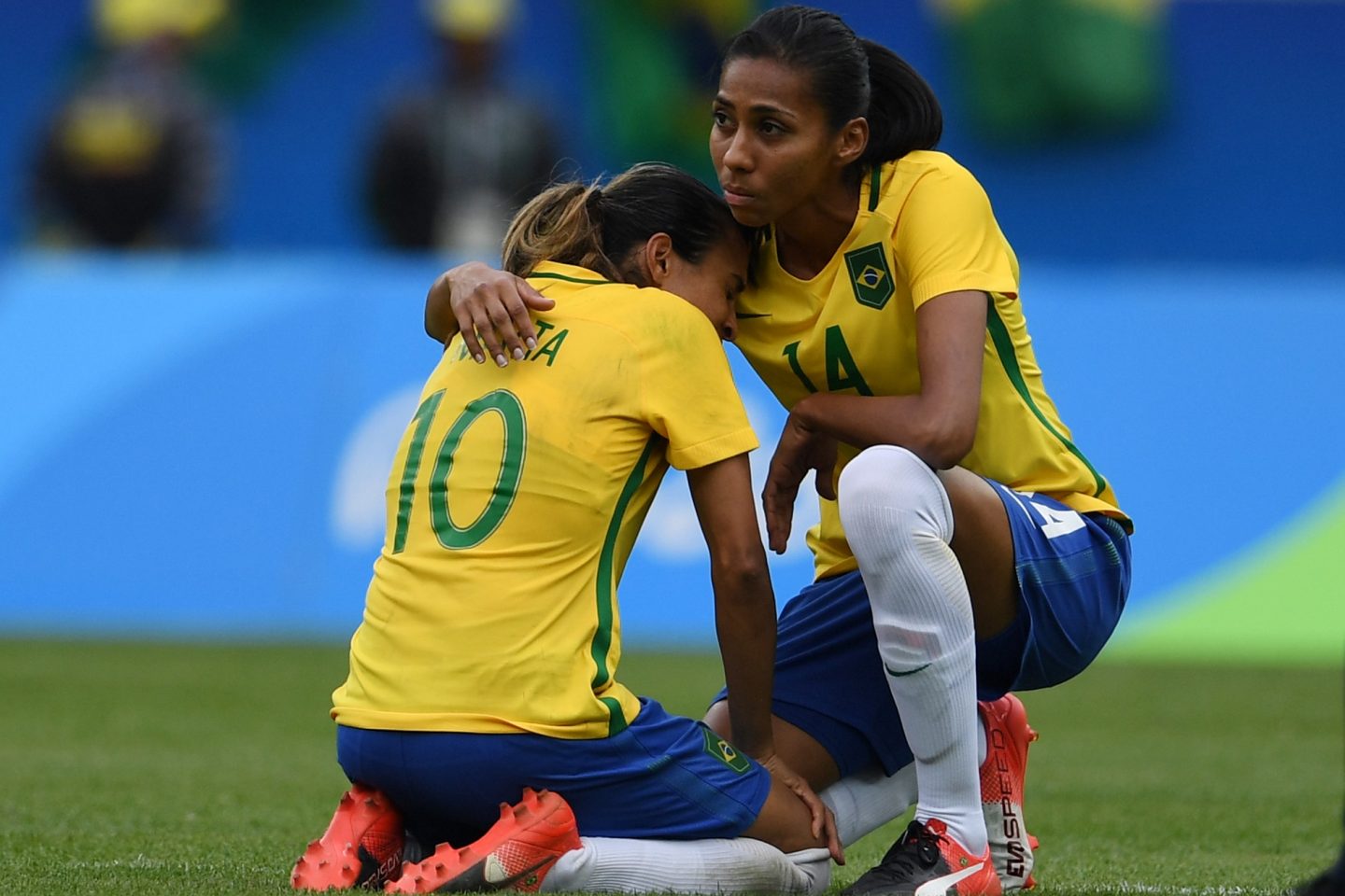A espetacular 10, canhota, melhor inquilina do número desde que Rivaldo se aposentou, ainda desfruta da fama de ter sido melhor do mundo cinco vezes. Mas é pouco