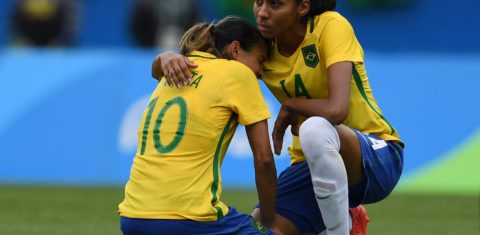 A espetacular 10, canhota, melhor inquilina do número desde que Rivaldo se aposentou, ainda desfruta da fama de ter sido melhor do mundo cinco vezes. Mas é pouco