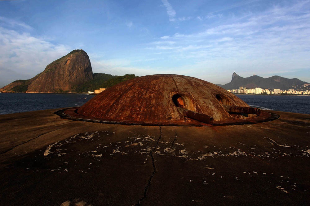 Forte do lage, trincheira de defesa abandonada em 1995
