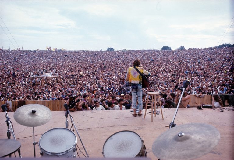 A apresentação de John Sebastian no Festival de Woodstock, em agosto de 1969. Image by © Henry Diltz/Corbis