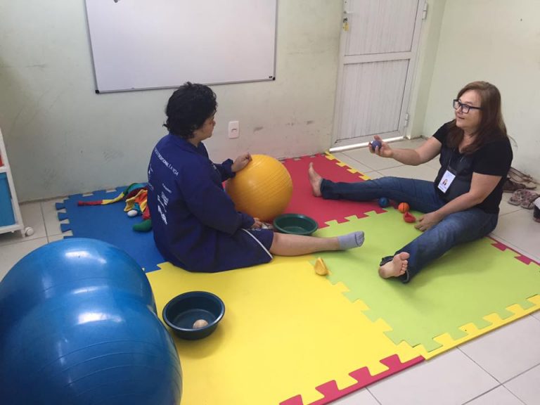 Adultos com deficiência. Foto de divulgação