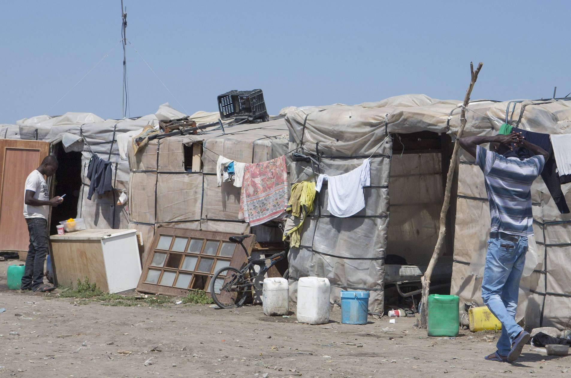 O gueto de Rignano Garganico é um dos mais famosos da região de Puglia, por onde passam cerca de 15 mil imigrantes por ano. Foto de Riccardo De Luca