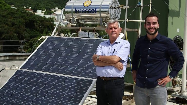 O professor Sergio Colle e Henrique Luís Hipólito. Foto de Divulgação