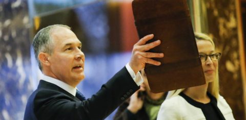 A indicação do procurador geral de Oklahoma, Scott Pruitt, como chefe da EPA, causou consternação entre ambientalistas. Foto de Eduardo Munoz Alvarez/AFP