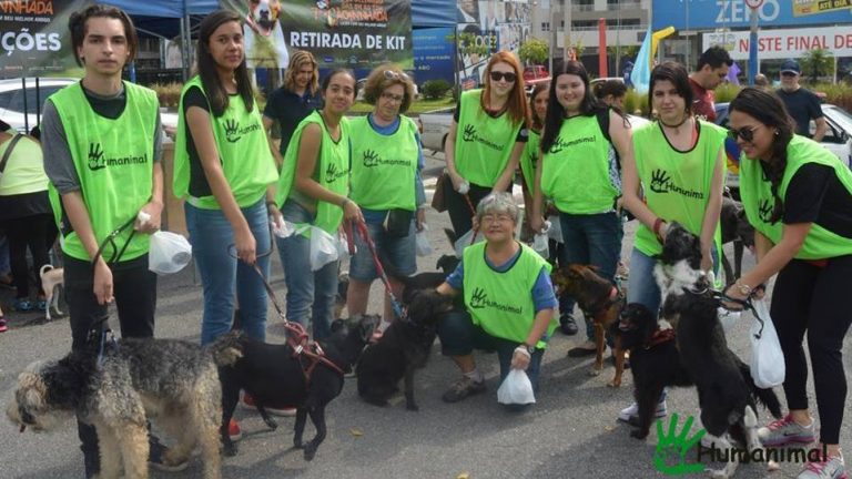Humanimal participa de Cãominhada com crianças especiais em S. Bernardo de Campo. Foto de Divulgacao