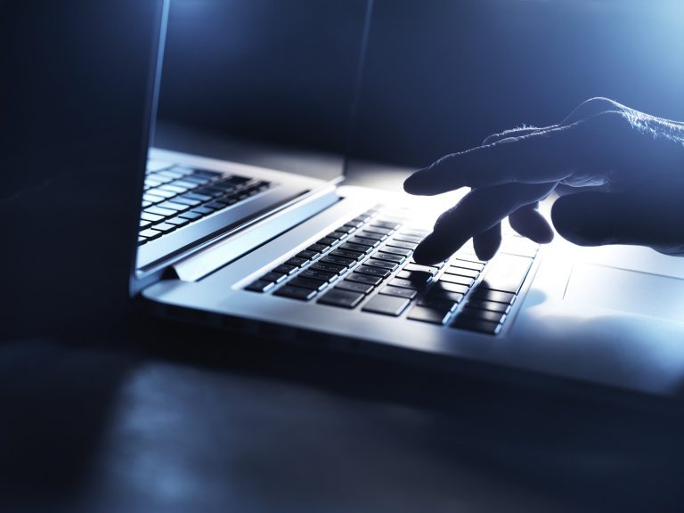 Um crescente número de decisões judiciais vem desvirtuando o chamado Marco Civil da Internet. Foto ABO/Science Photo Library
