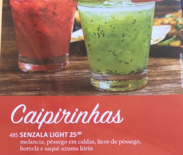 A caipirinha Senzala, light ou normal, servida em vários sabores. Foto Adriana Barsotti