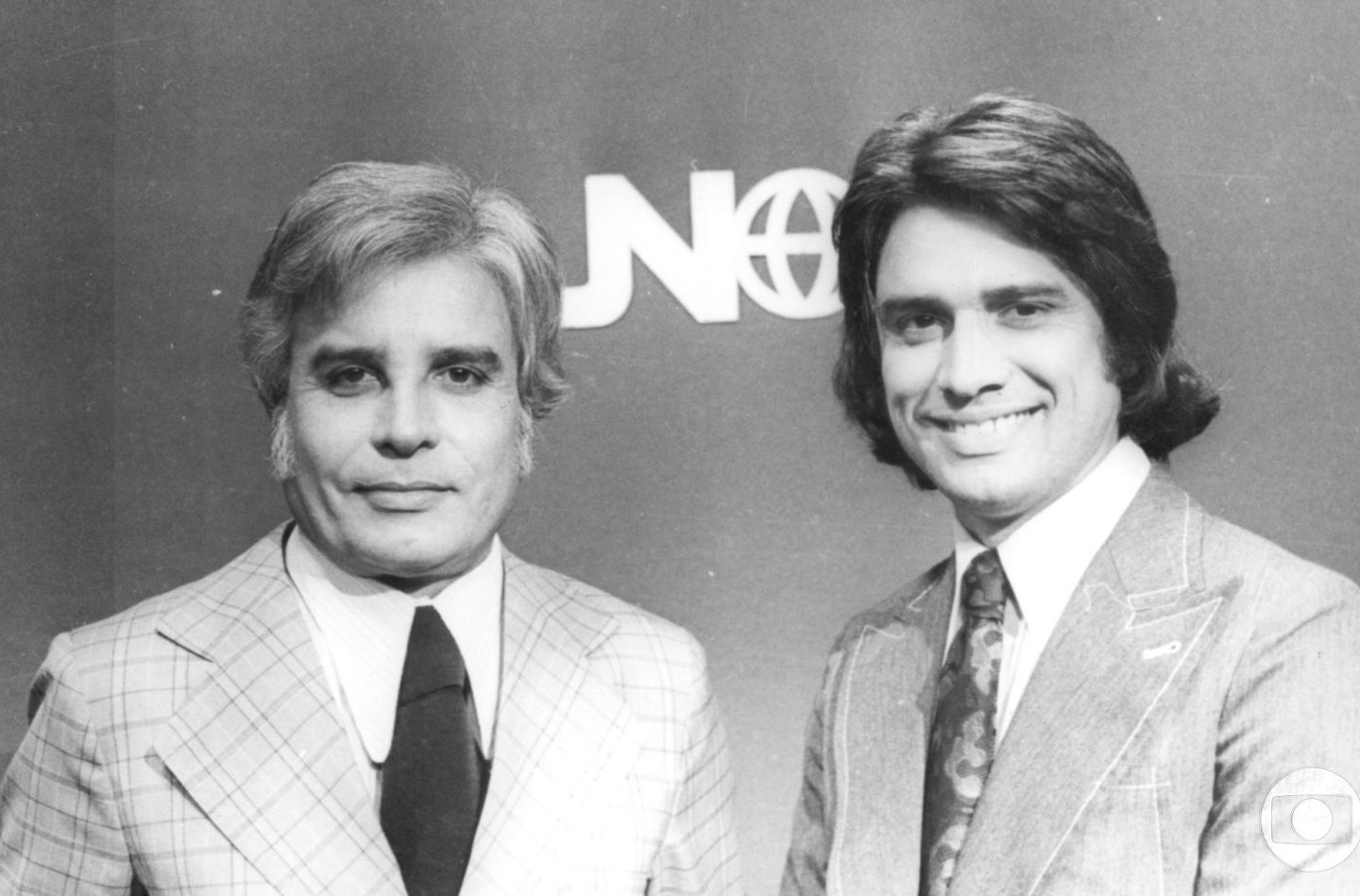 Cid Moreira e Sérgio Chapelin na tradicional bancada do Jornal Nacional. Foto Arquivo da TV Globo