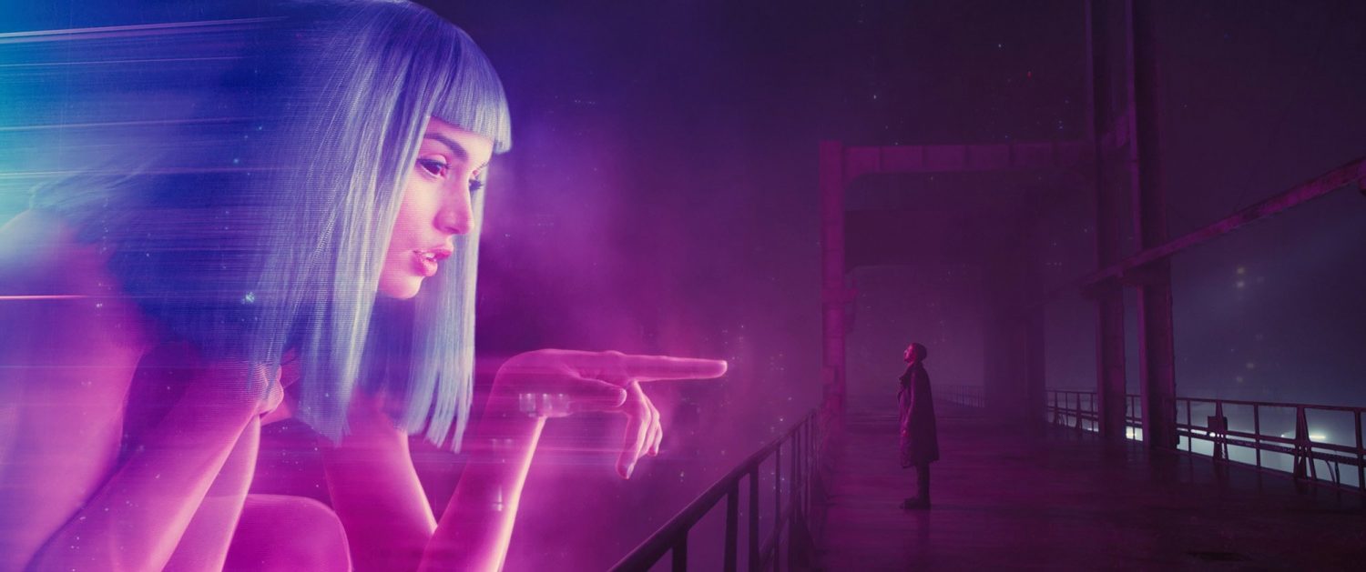 Hologramas gigantes no filme atual. Hoje, eles já são usados até em shows de rock (Foto: divulgação)