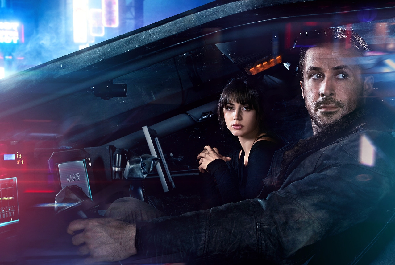 Joi é a companheira virtual do policial K em 2049 (Foto: divulgação)