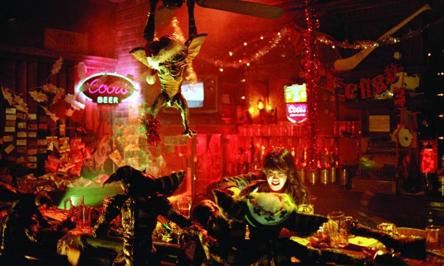 Conforme o teor alcoólico coletivo entra no grau inflamável, começa o apocalipse. Foto Divulgação