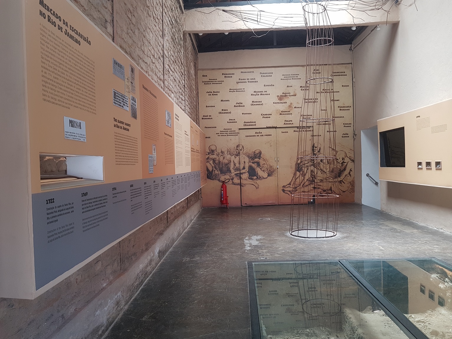 Instituto dos Pretos Novos, onde foram encontrados, a partir de 1994, restos mortais de centenas de escravos que morreram na travessia do Atlântico. Foto Oscar Valporto