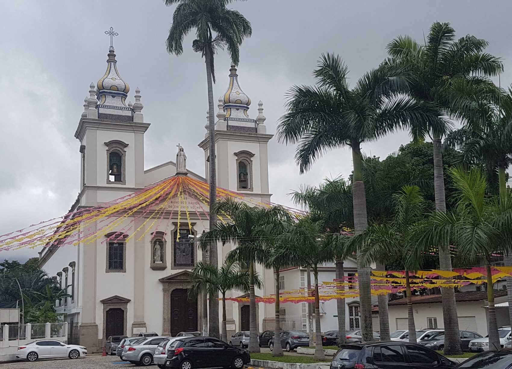 A atual Igreja de São Francisco Xavier no mesmo lugar onde foi erguida a primeira capela dos jesuítas, há mais de 450 anos (Foto: Oscar Valporto)