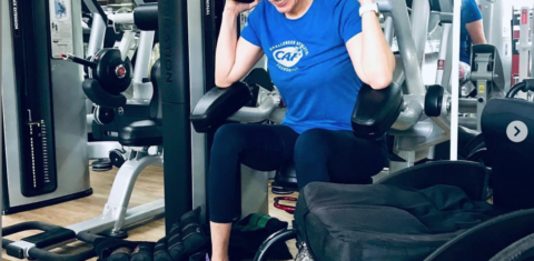 Daniele Americano na academia, antes do isolamento: "Minha rotina diária era de exercícios físicos, e estou sentindo bastante falta. Tento recriar em casa, mas não é a mesma coisa". Foto do arquivo pessoal
