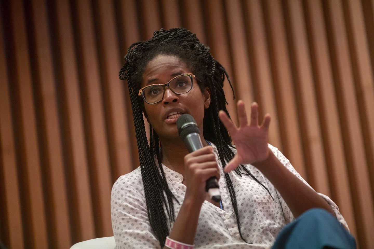 A pesquisadora e filósofa feminista Djamila Ribeiro foi a primeira a aderir ao movimento de ocupação e conscientização no Instagram. Foto Mauro Pimentel/AFP