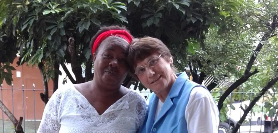 O coletivo Mulheres da Luz foi fundado por Cleone Santos e a freira Regina Célia. Foto Reprodução/Mulheres da Luz