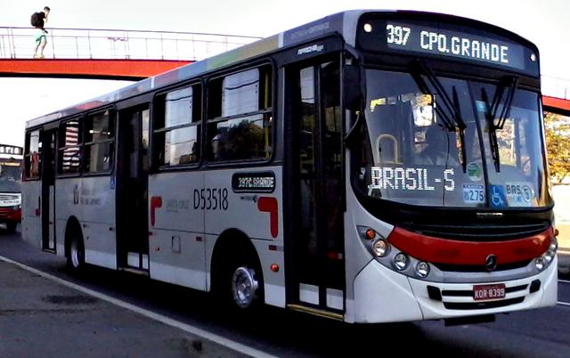 Veículo do consórcio Santa Cruz na Zona Oeste: estudo mostra que apenas 25% da frota estava circulando no trimestre passado (Foto: Prefeitura do Rio)