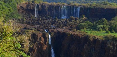 Crise hídrica: vazão reduzida vista das Cataratas do Iguaçu. Foto Nilton Rolim/Parque Nacional do Iguaçu