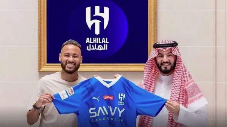 Neymar, no dia da assinatura do contrato com o Al Hilal: sportswashing. Foto divulgação