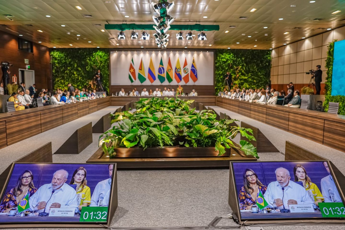 O presidente Lula discursa na Cúpula da Amazônia: apesar de aliança contra o desmatamento, ambientalistas criticam falta de ações concretas no documento final (Foto: Ricardo Stuckert / Presidência da República)