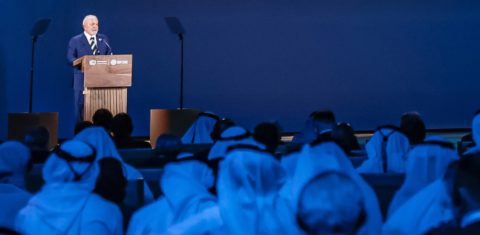 Lula discursa na sessão de abertura da COP28, em Dubai: cobranças e contradições. Foto Ricardo Stuckert/PR