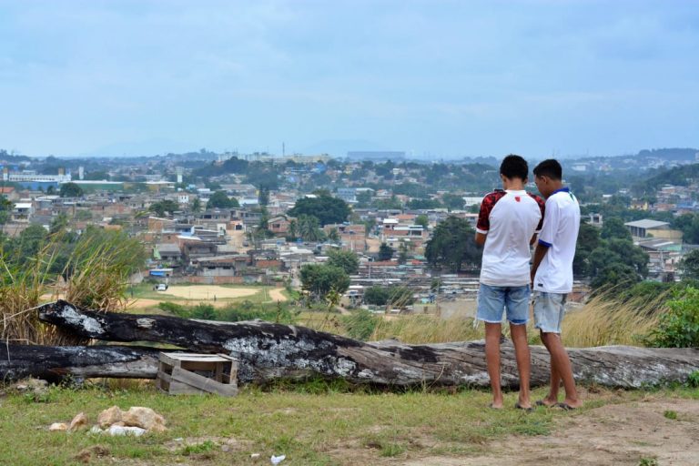 Mais de 117 mil adolescentes e jovens estão cumprindo medidas socioeducativas, sendo 21,5% com a mesma idade de Vitor e Fernando. Foto Mônica Parreira/Instituto Casa
