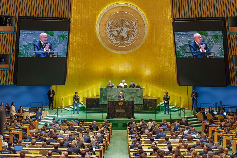 O presidente Lula discurso na abertura da Assembleia Geral da ONU: "o planeta já não espera para cobrar da próxima geração e está farto de acordos climáticos não cumpridos" (Foto: Ricardo Stuckert/PR)