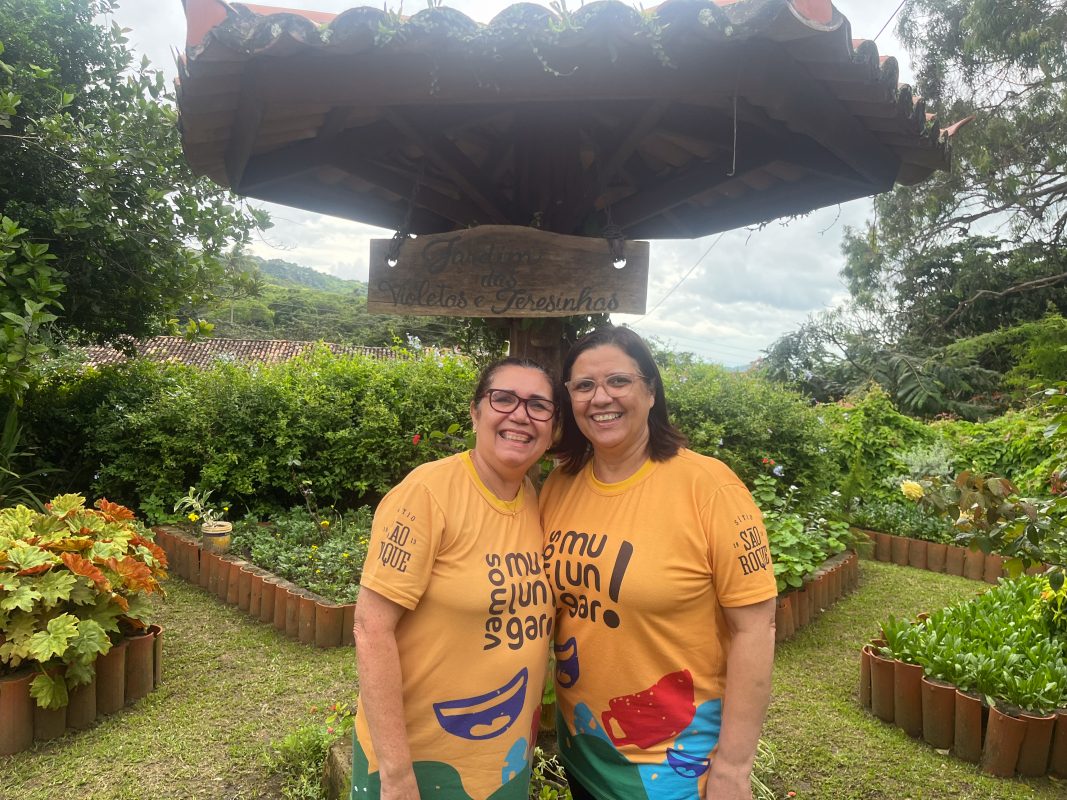 As irmãs Mônica e Rita de Cássia Farias: herdeiras do manejo sustentável de produzir café. Foto Caroline Rocha