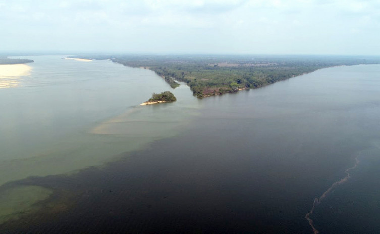 Foto colorida do Encontro dos Rios Araguaia e Tocantins em Esperantina - Foto: Fernando Alves/Governo do Tocantins