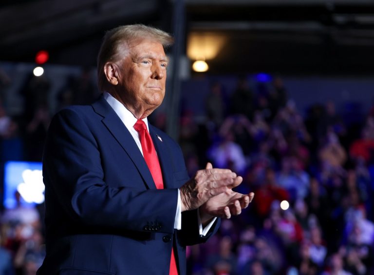 Donald Trump na reta final de campanha: negacionismo da crise climática e ameaças a financiamento internacional e a agências científicas dos EUA (Foto: Divulgação)