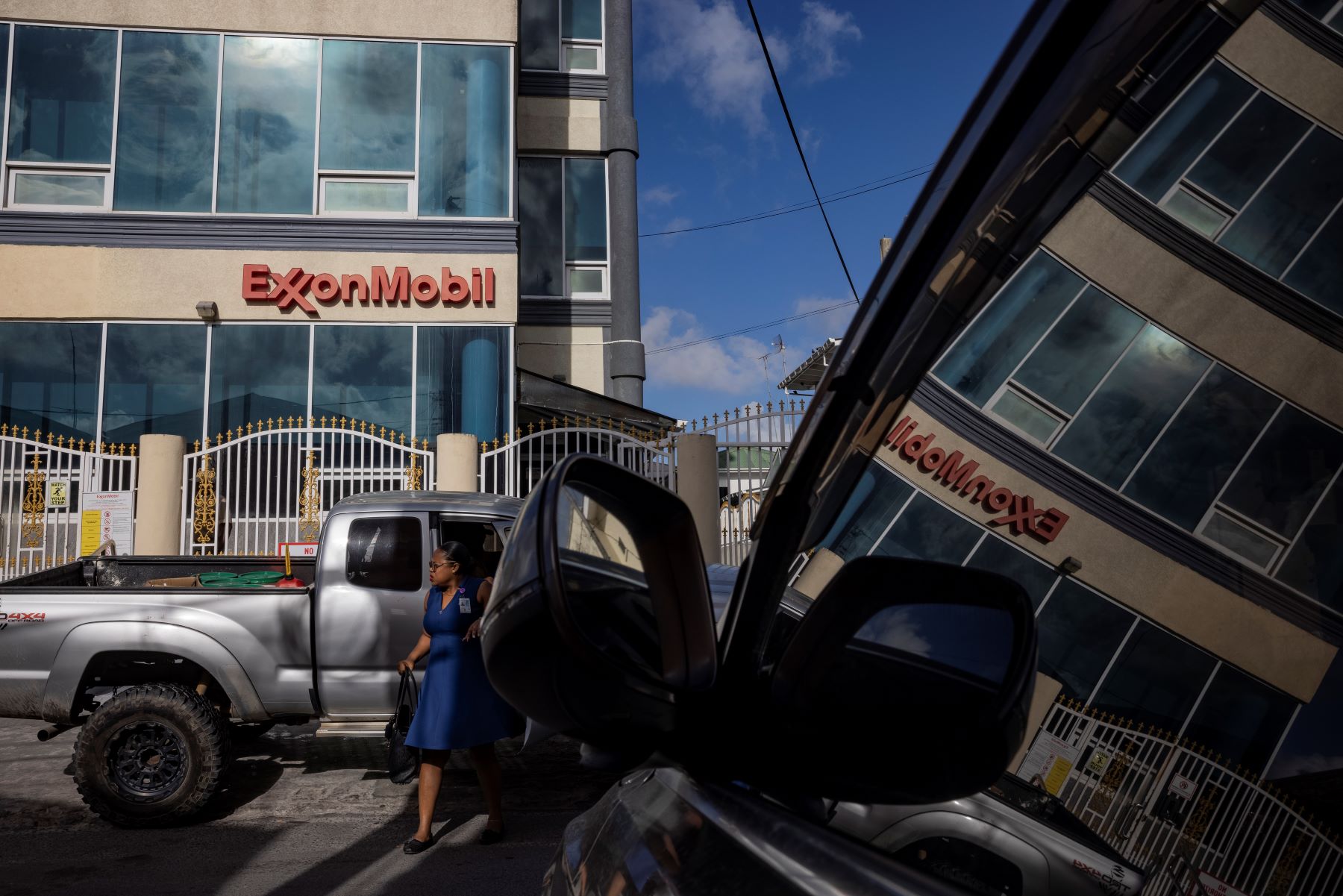 Escritório da Exxon Mobil em Georgetown: empresa e governo da Guiana prometem "cidade do futuro a 40 quilômetros da capital (Foto: Victor Moriyama / InfoAmazonia)