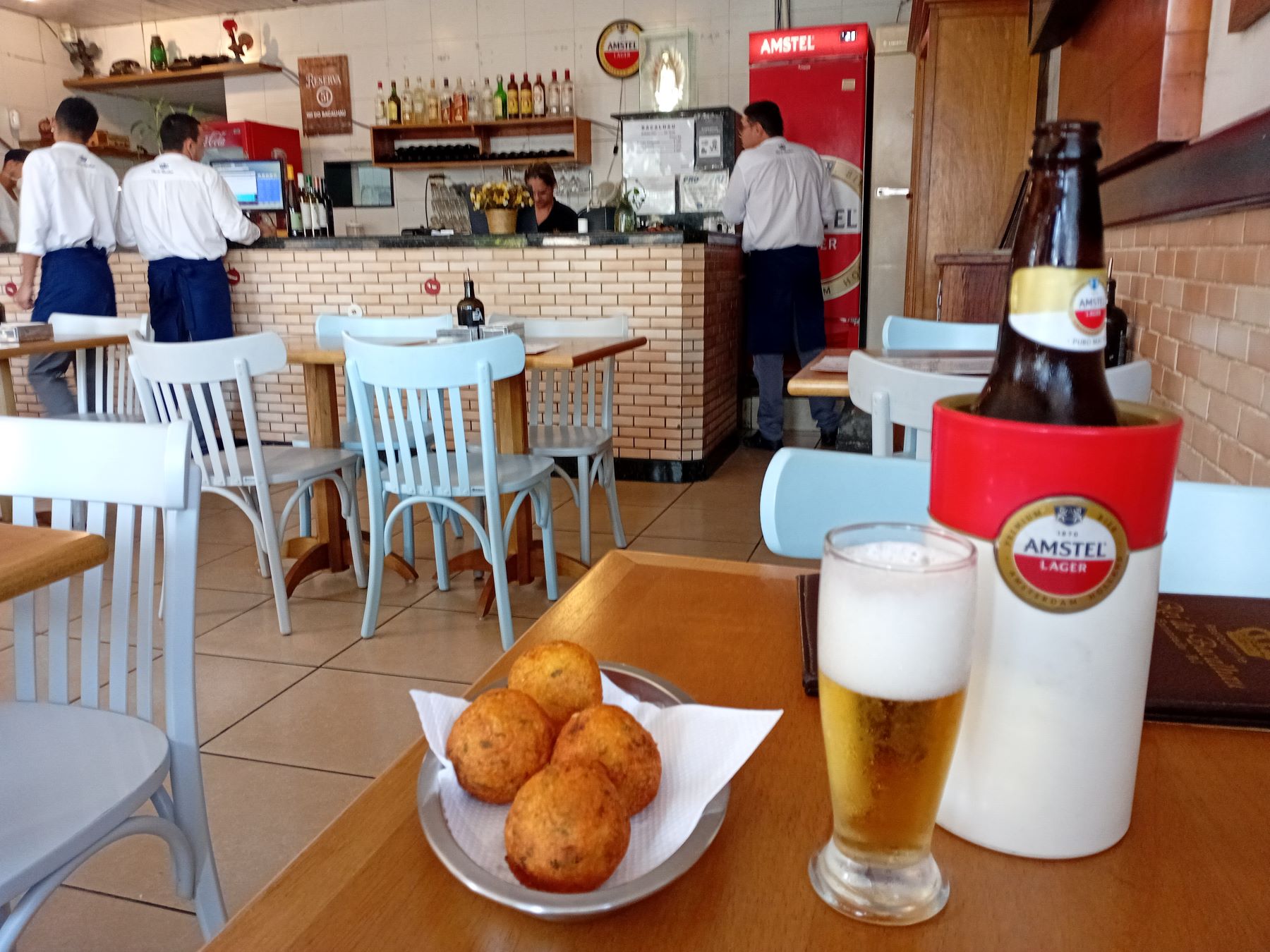 Restaurante O Rei do Bacalhau: boa comida portuguesa que mantém o Encantado de Aracy de Almeida no mapa da cidade (Foto: Oscar Valporto)