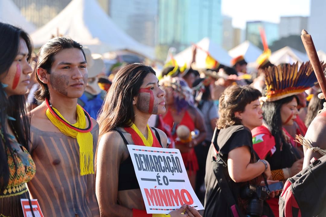 Bel Payakan, indígena do povo Kayapó. em manifestação em Brasília: rios contaminados ameaçam a saúde nas aldeias do Pará (Foto: Arquivo Pessoal)