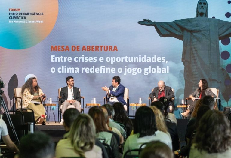 Painel de abertura do Fórum Metano: Freio de Emergência Climática: força-tarefa pelo clima para colocar metano no centro das soluções (Foto: Zô Guimarães / Divulgação)
