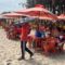 Na Praia do Futuro, a dura subsistência de quem vive do lazer alheio