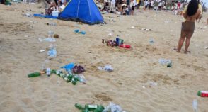 Férias na praia em Fortaleza: quando o lixo é maior que a festa